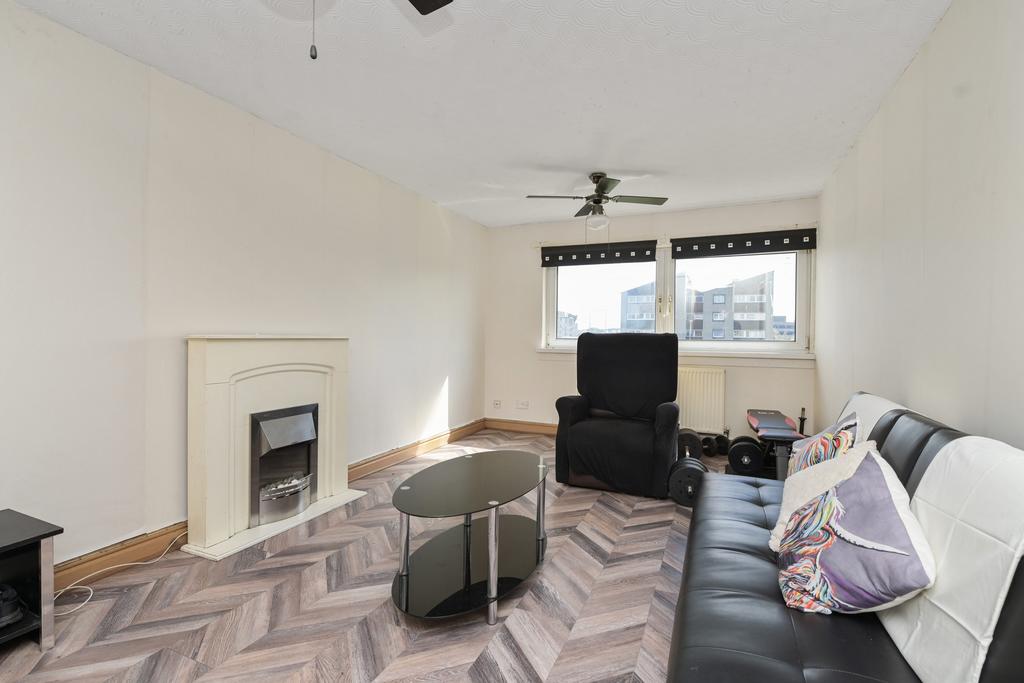 Flat 7, 12 Calder Grove, Edinburgh... 2 bed flat £110,000