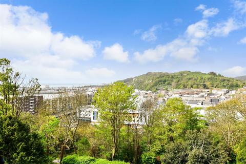 2 bedroom flat for sale - Victoria Park, Dover, Kent