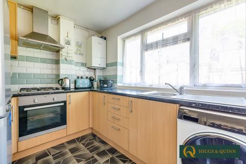 29 Levett Road, Leatherhead, KT22 7EG