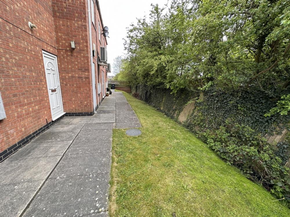 GREGORYS WAY,BELPER 2 bed flat £650 pcm (£150 pw)