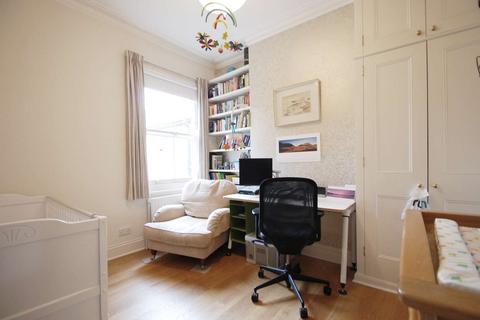 2 bedroom flat to rent, Aliwal Road, Battersea, London