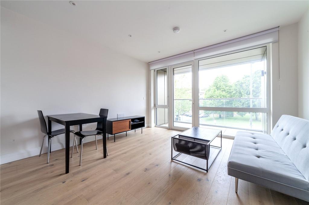 Inglis Way, Mill Hill, London, NW7 1 bed apartment - £1,750 pcm (£404 pw)