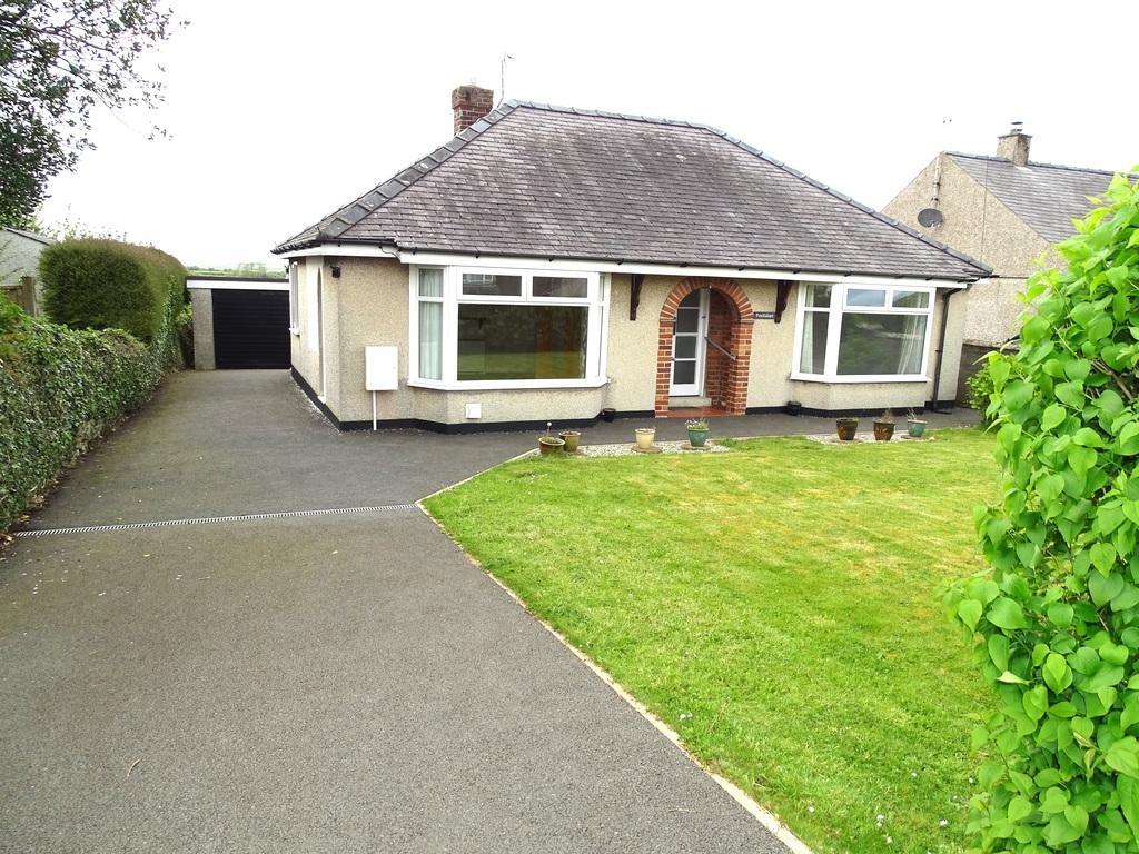 Penllidiart, Rhostrehwfa, Llangefni, Gwynedd 2 bed bungalow to rent £