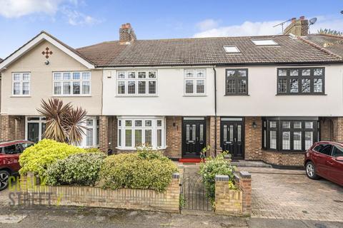 6 Connaught Road, Hornchurch, RM12 4NS