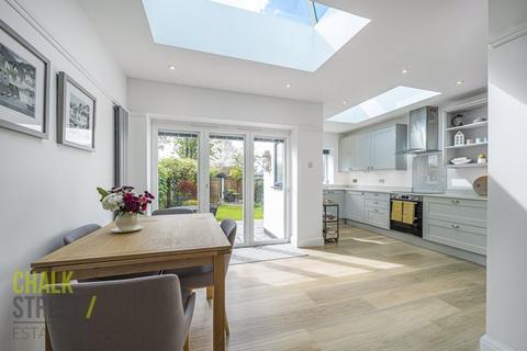 6 Connaught Road, Hornchurch, RM12 4NS