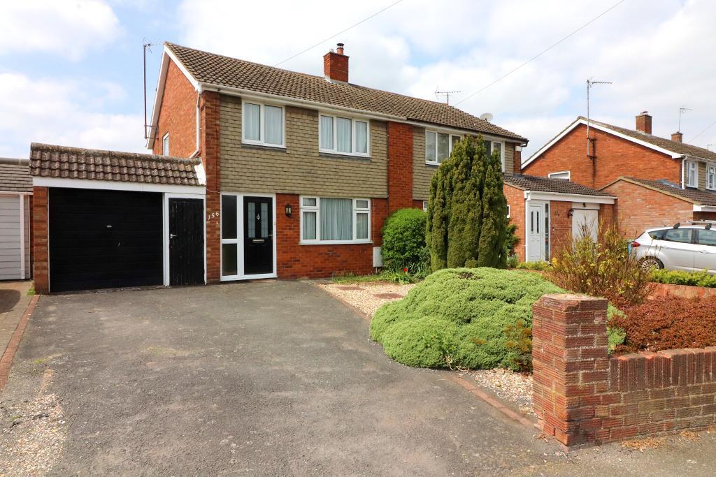 Barton Le Clay MK45 3 bed semidetached house £390,000