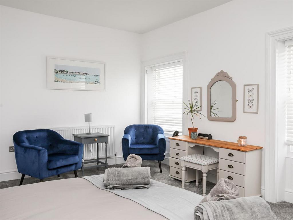 Bedroom1.jpeg
