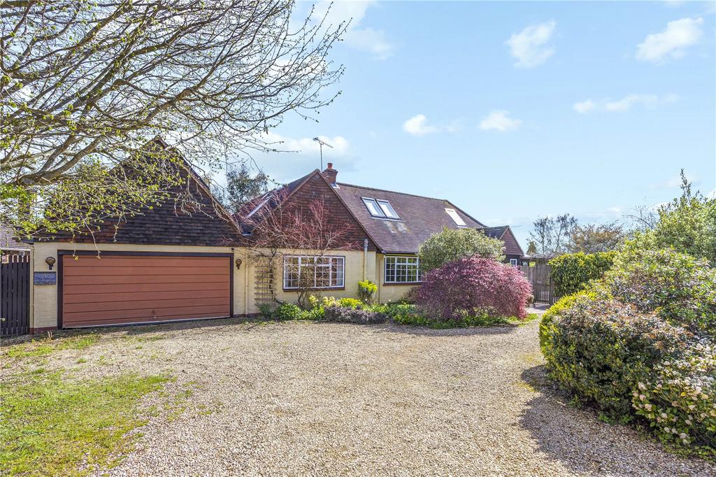 Green End Road, Radnage, High Buckinghamshire, HP14 5 bed