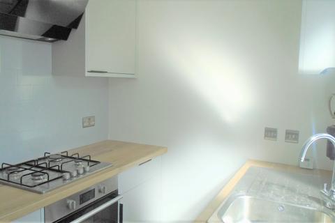 2 bedroom flat to rent, Osterely TW7