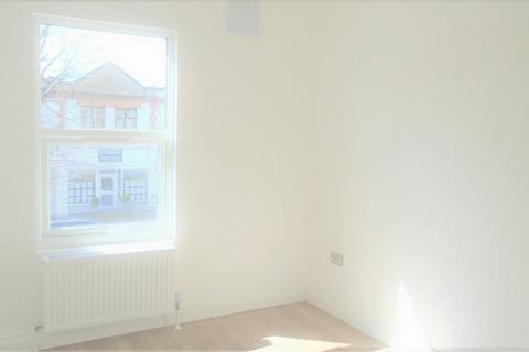 2 bedroom flat to rent, Osterely TW7