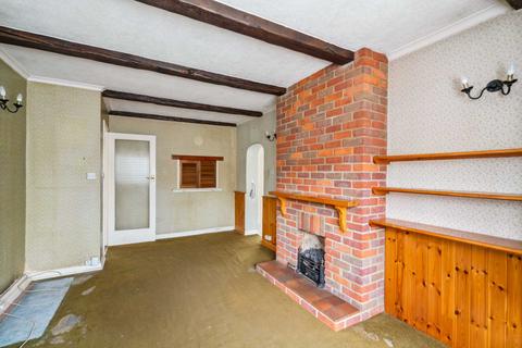 2 bedroom detached house for sale - Bushey Grove Road, Bushey