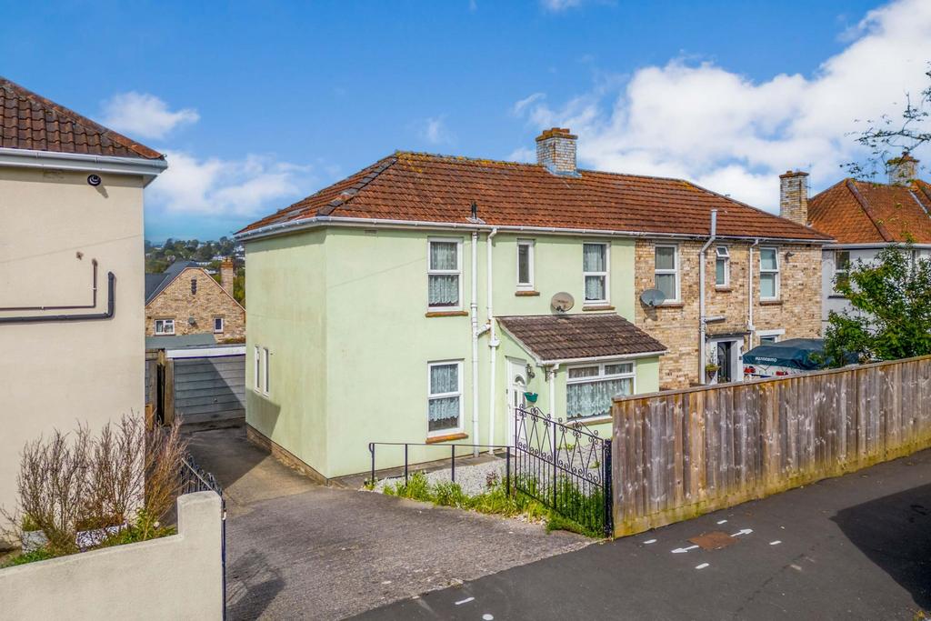 Lime Tree Walk, Newton Abbot 3 bed semidetached house for sale £265,000
