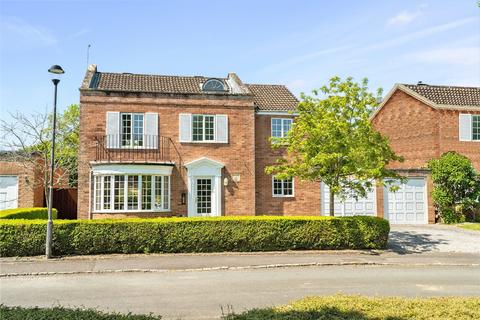 7 Carlton Gate, Broome Manor, Swindon, SN3 1NF