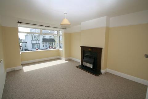 2 bedroom flat to rent, Eugene Road PAIGNTON