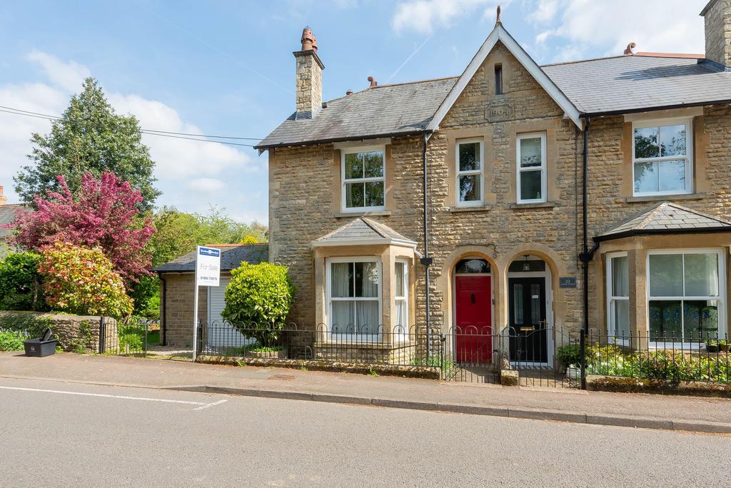 New Yatt Road, Witney, OX28 2 bed semidetached house £550,000