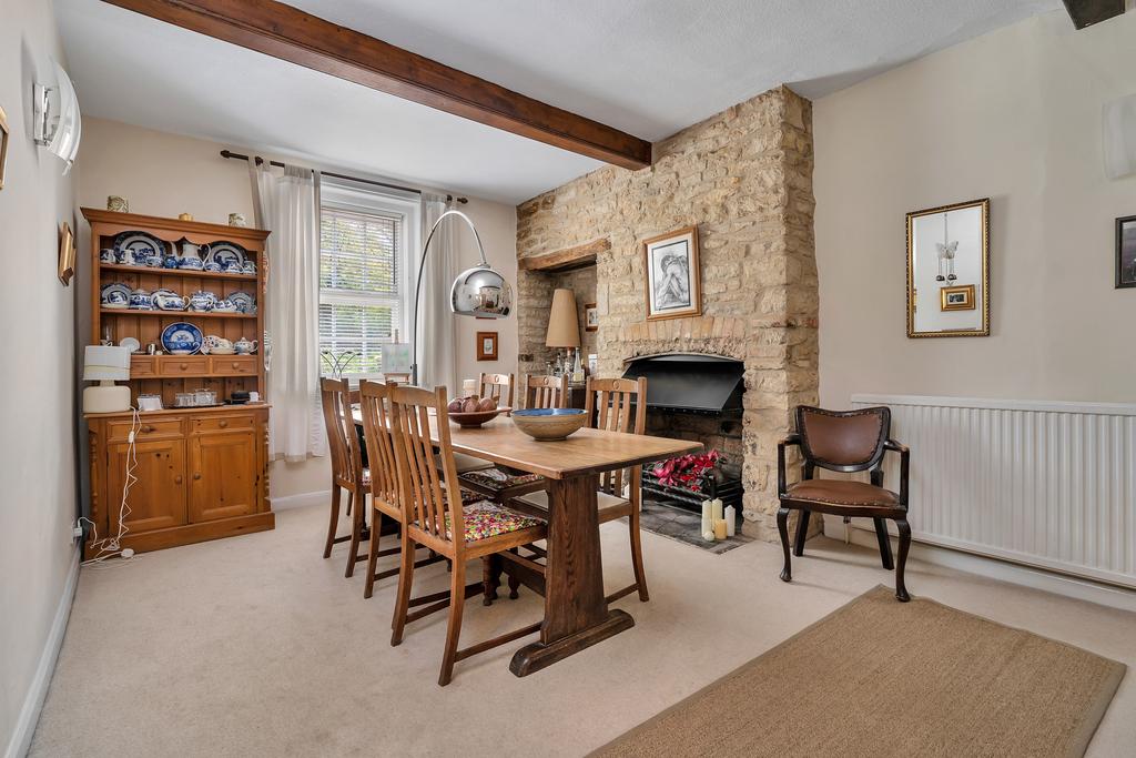 Stamford Road, Easton On The Hill, Stamford, PE9 3 bed cottage for sale