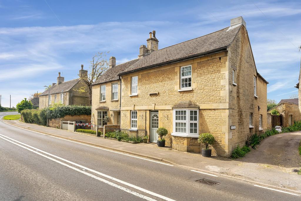 Stamford Road, Easton On The Hill, Stamford, PE9 3 bed cottage for sale
