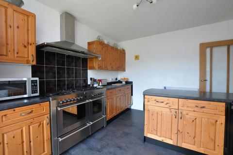 13 Kingston Garth, Fylingthorpe, Whitby, YO22 4UN