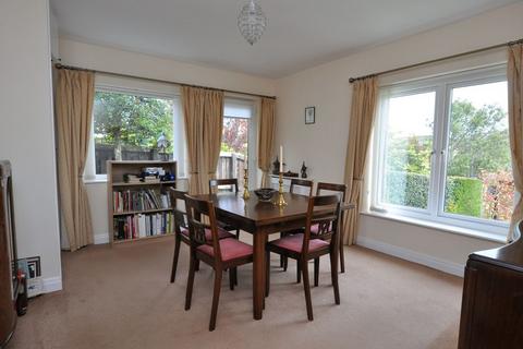 13 Kingston Garth, Fylingthorpe, Whitby, YO22 4UN