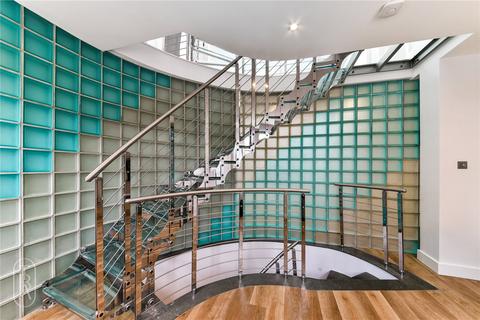 3 bedroom semi-detached house for sale - Rochester Mews, London, NW1