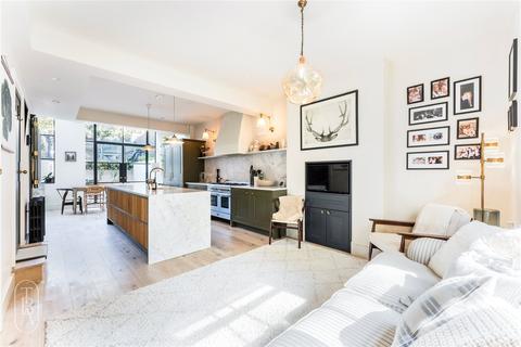3 bedroom terraced house to rent, Gore Road, London, E9