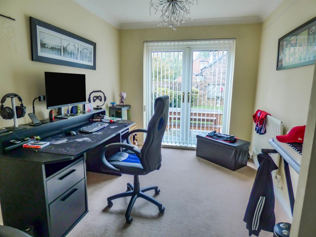 The Pavilion, Swalwell, Newcastle... 4 bed detached house £300,000