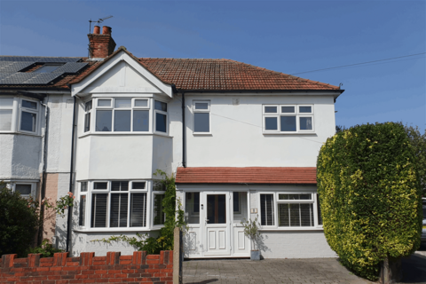8 Blakes Terrace, New Malden, KT3 6ET