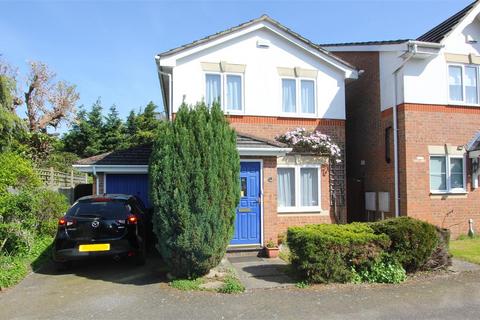 31 Hamond Close, South Croydon, CR2 6BZ