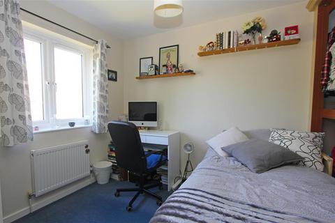 31 Hamond Close, South Croydon, CR2 6BZ