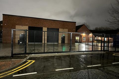 Industrial unit to rent, Trafford Park, Manchester M17
