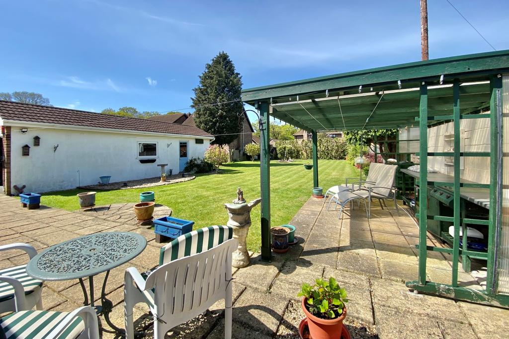 Locks Road, Locks Heath 3 bed detached bungalow for sale £640,000