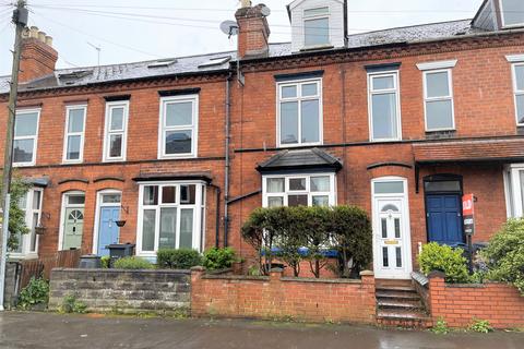 3 bedroom terraced house to rent, Institute Road, Birmingham B14