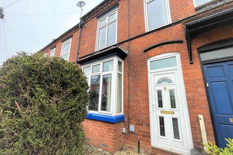 3 bedroom terraced house to rent, Institute Road, Birmingham B14