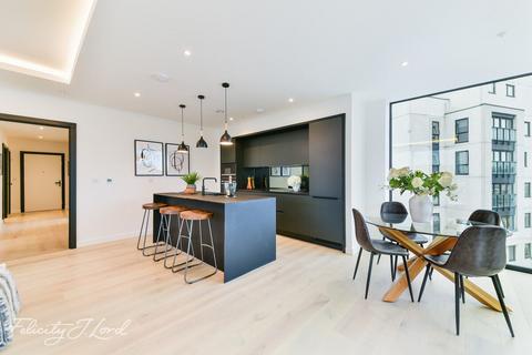3 bedroom apartment for sale - Rendlesham Road, London, E5