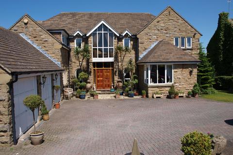 5 bedroom detached house for sale, Leeds LS17