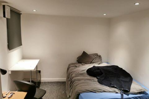 3 bedroom terraced house to rent, Leeds LS6