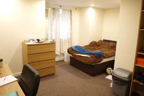 undefined, Leeds LS6