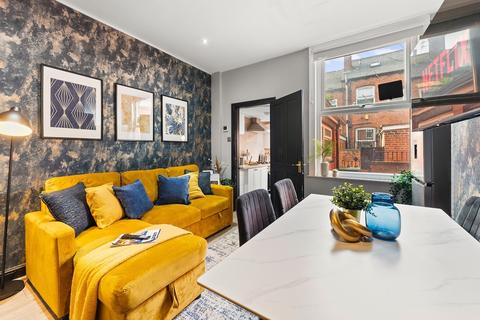 4 bedroom terraced house to rent, Leeds LS6