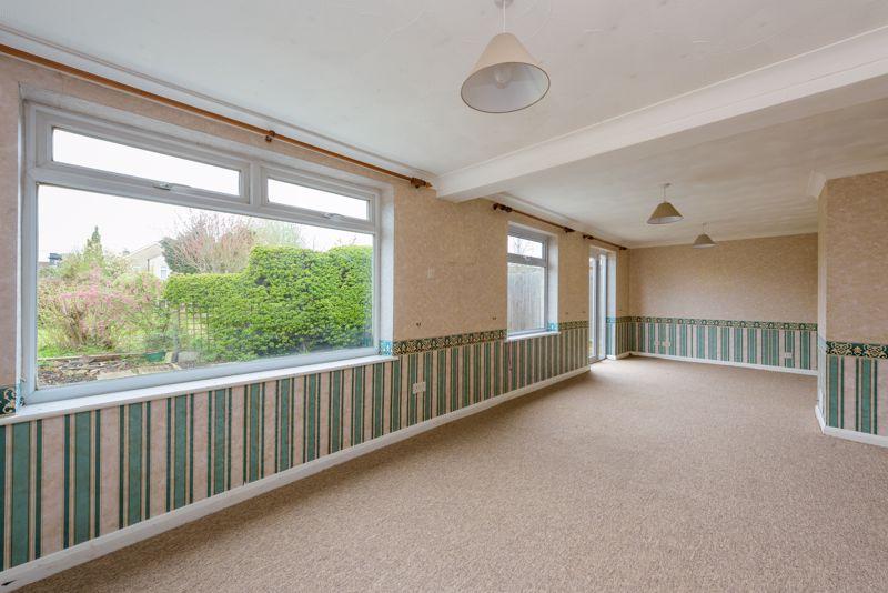 Sitting/Dining Room