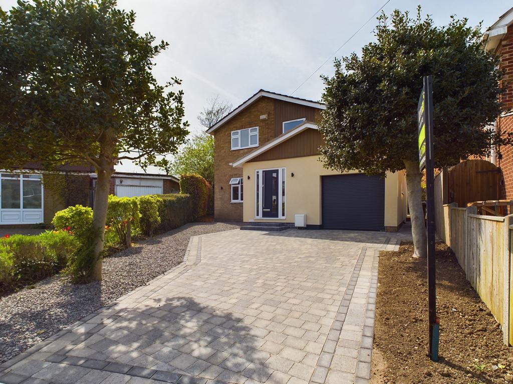 Kingtree Avenue, Cottingham, HU16 3 bed detached house £1,675 pcm (£