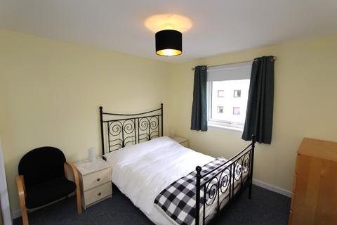 2 bedroom flat to rent, Hawthornden Place, Leith, Edinburgh, EH7