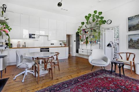 Ground Floor Flat, 19 Carleton Road, London, N7 0QZ