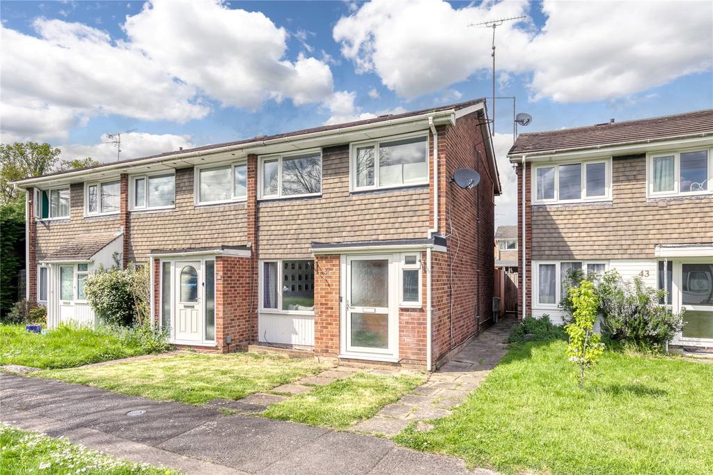 Blagrove Drive, Wokingham, Berkshire... 3 bed end of terrace house - £ ...