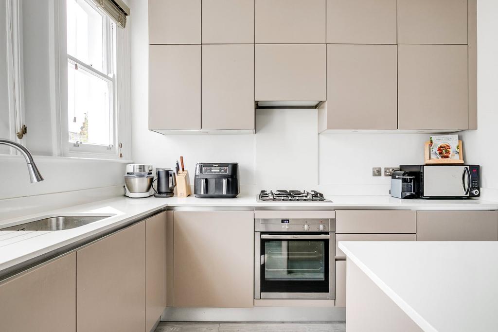 Pandora Road, West Hampstead 2 bed apartment for sale £675,000