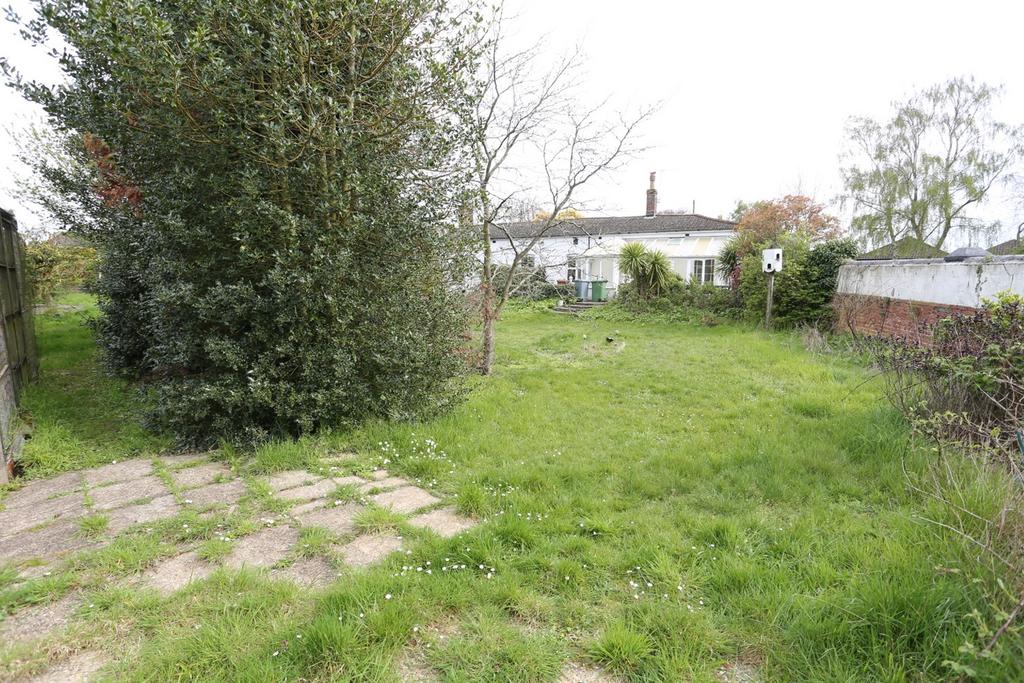 Mill Road, Reedham, Norwich, NR13 Bungalow for sale £325,000