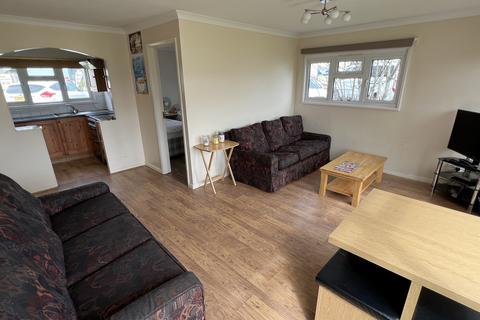 3 bedroom chalet for sale, New Lydd Road, Camber TN31