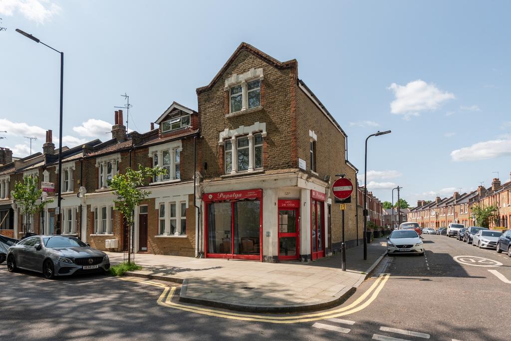 Freehold Retail and Residential Property For Sale 4 bed property for