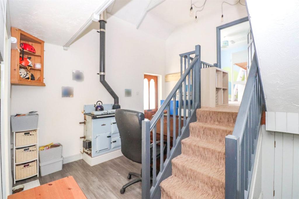 Ground Floor Landinf