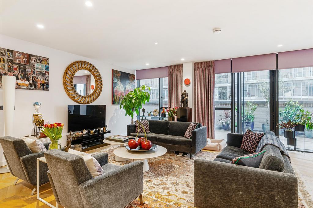 Battersea Power Station, London, SW11 3 bed apartment for sale £4,000,000