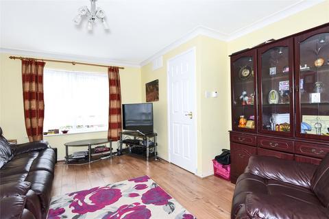 3 bedroom terraced house to rent, Arnett Avenue, Finchampstead, Wokingham, Berkshire, RG40